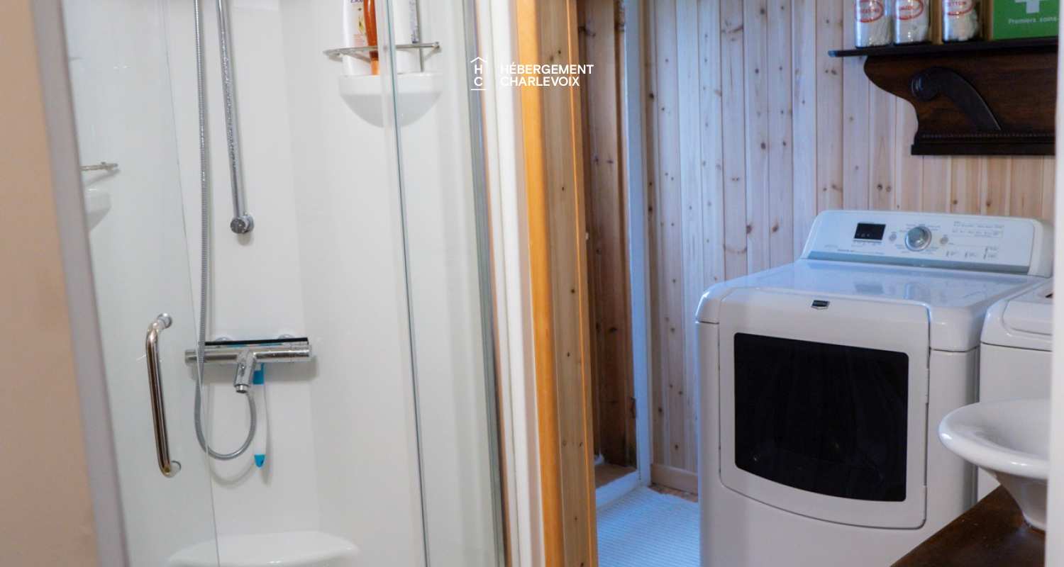 Le 142 - House with old-world charm in downtown Baie-Saint-Paul